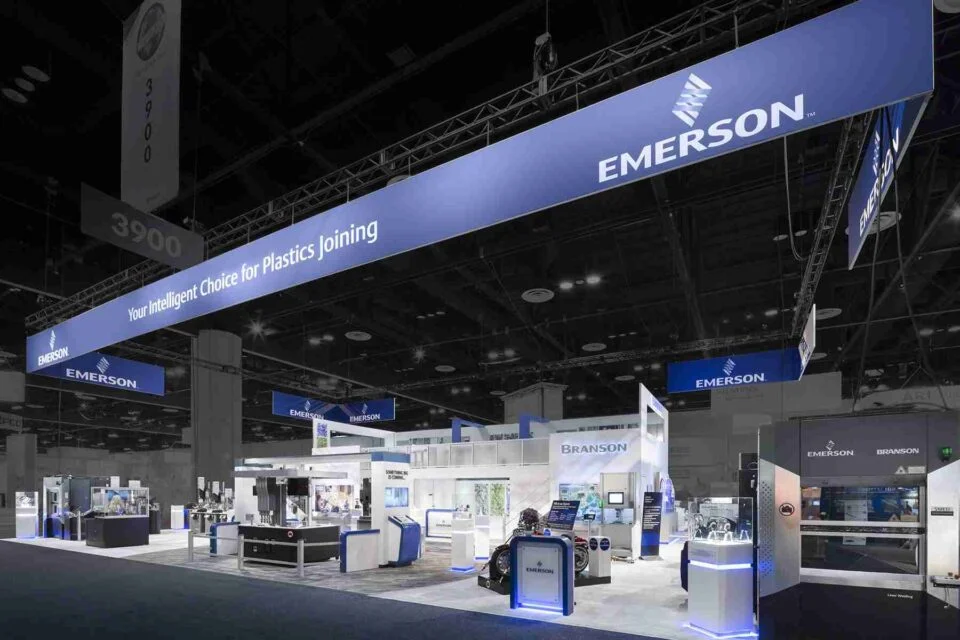 BRANSON: Engaging Trade Show Booths