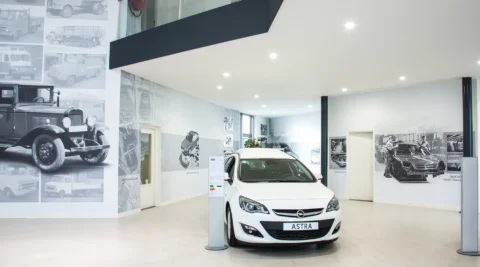 Opel Showroom Wall Web: Airtex