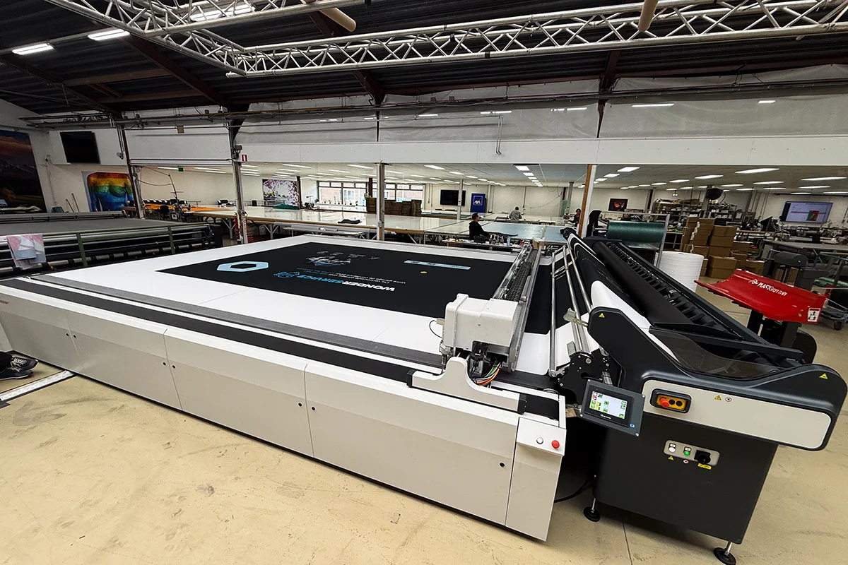 Hasler 5m cutting machine at Van Straaten